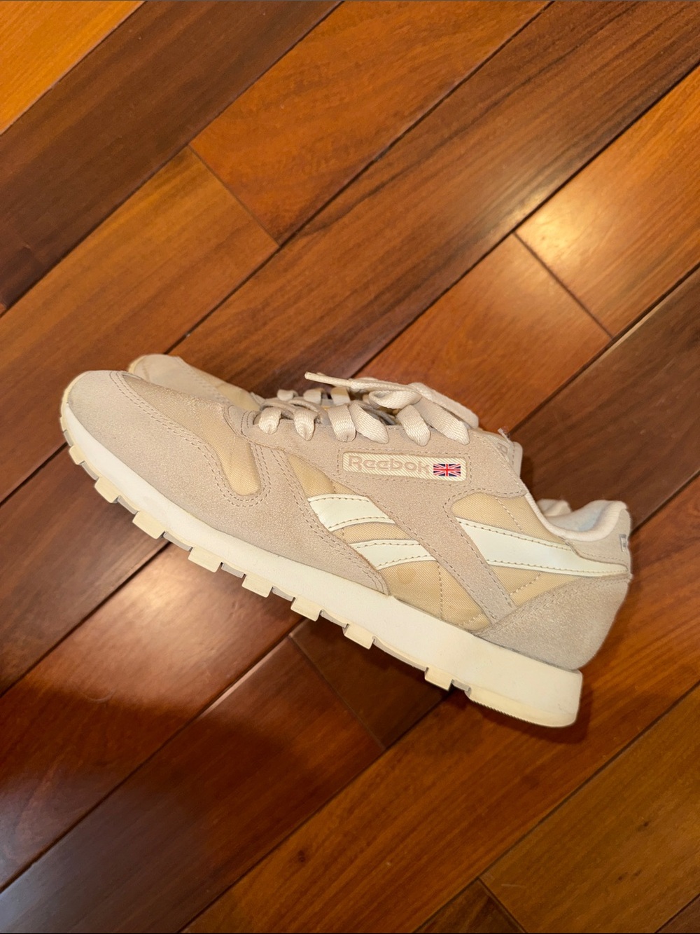 Reebok Neutral Tone Suede & Leather Runner